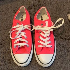 🆕 Converse All Star shoes.